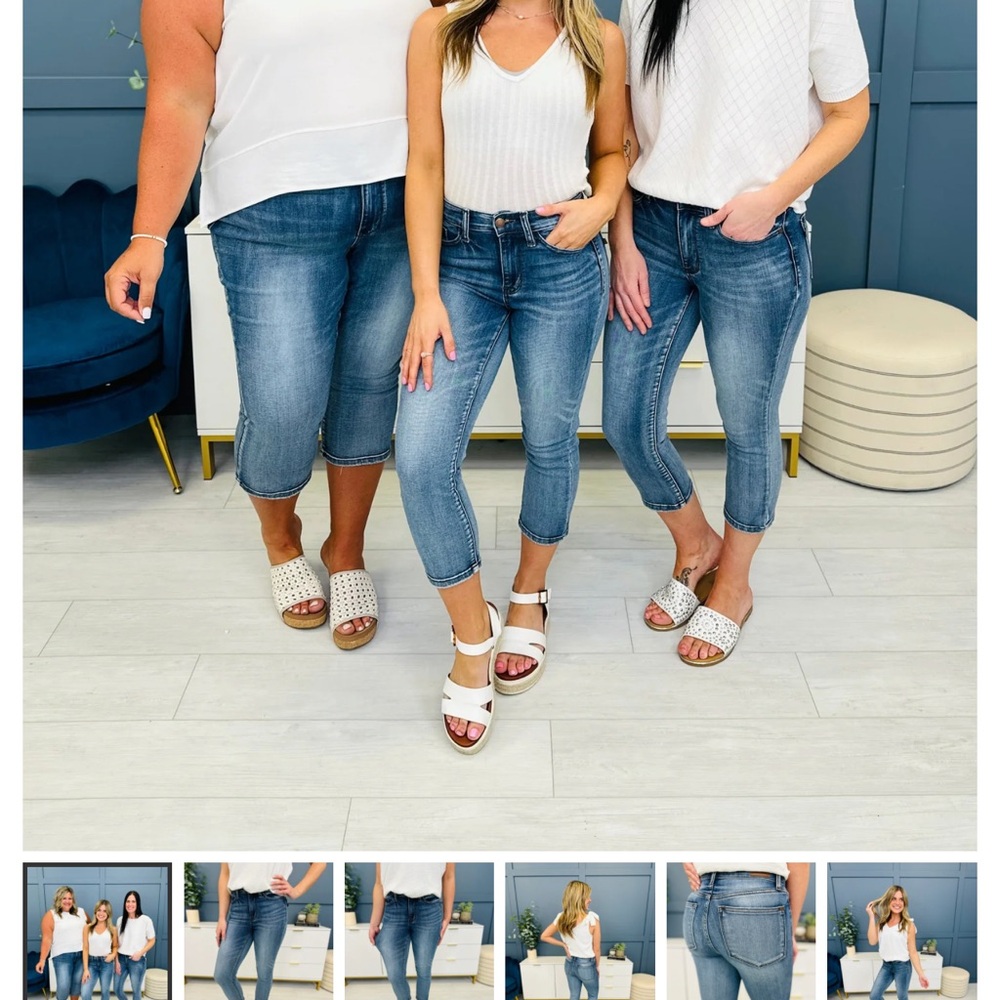 Judy Blue Ankle Cropped Blue Jeans with Stretch